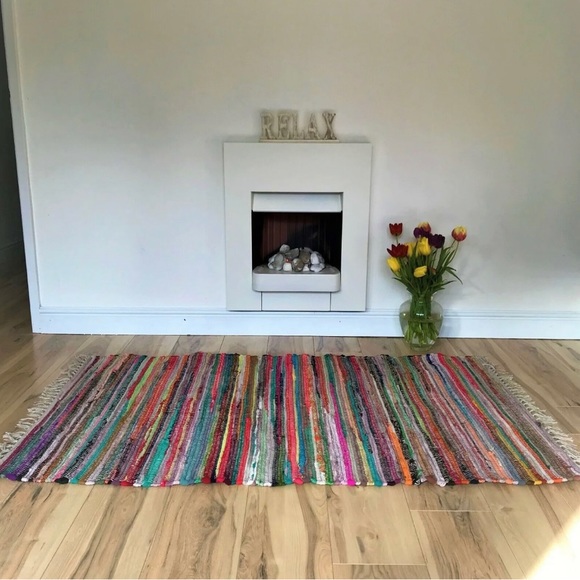 NWOT Indian Handmade Multi-Color Chindi Area Rug - Picture 2 of 8